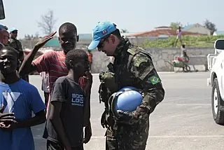 Saída dos militares brasileiros do Haiti é marcada por misto de sentimentos