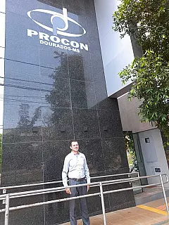 Procon prepara pesquisa de preços de materiais escolares