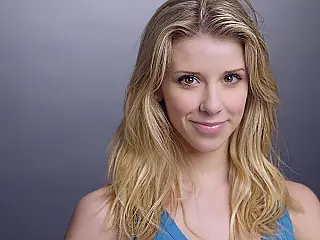 Cantora Melissa Schuman acusa de estupro Nick Carter do Backstreet Boys