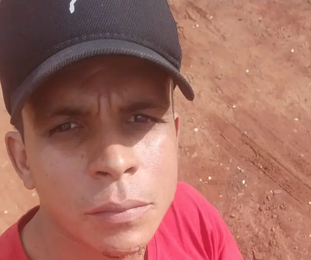 Jovem procura pelo irmão que sumiu em Dourados
