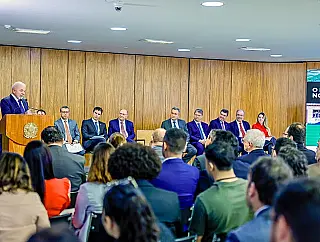 Lula libera R$ 2,3 bilhões para o MS