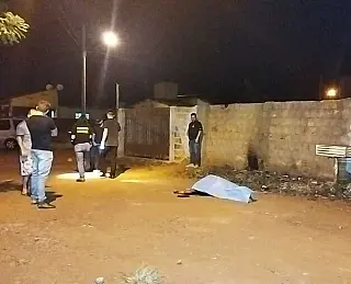 Taxista reage a assalto e mata assaltante