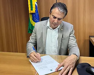 Piso nacional dos professores passa a R$ 4.420,55