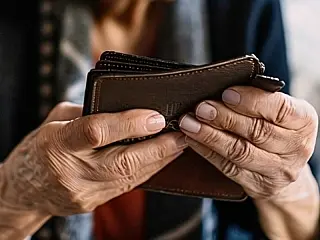 Homem é condenado por extorquir e agredir a mãe