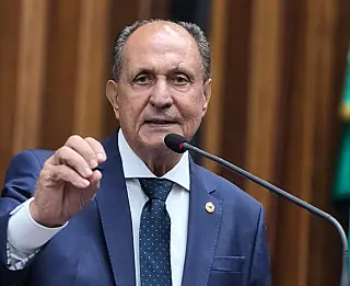 Zé Teixeira defende segurança viária e apoio a instituições