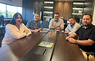 Liandra intervém e prefeito revoga corte em adicional