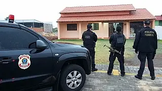 Em duas operações, PF desarticula esquema de contrabando e tráfico no Estado