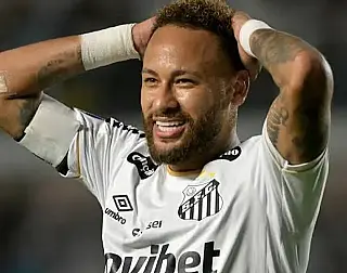 Neymar está pronto para enfrentar Corinthians