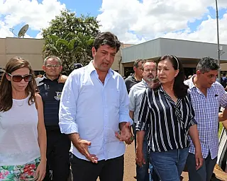Mandetta diz a Délia que trabalha para consolidar Dourados como polo de saúde
