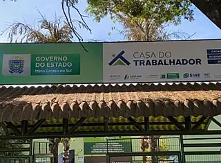 Dia começa com 513 vagas de emprego