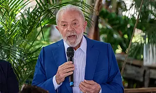 "Não podemos nos conformar com homens matando mulheres", diz Lula