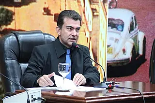 Marçal pede melhoria na iluminação pública nos bairros