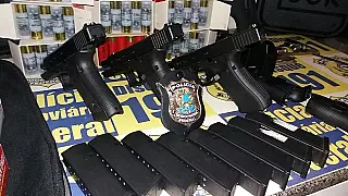 Tenentes da Marinha presos com armas traficadas estão detidos no Exército em Dourados