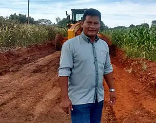 Aguilera comemora parceria para recuperar estradas da Reserva
