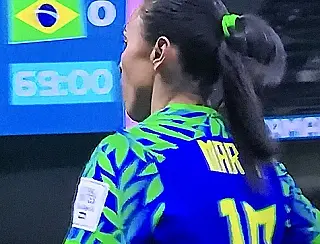 Brasil e Marta se despedem da Copa