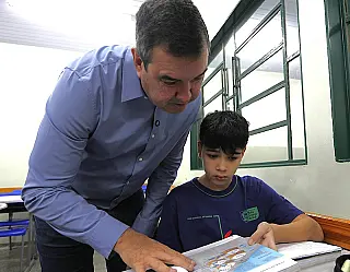 Escola como espaço para o futuro, promete Riedel