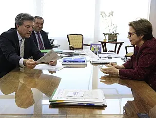 Murilo leva a Tereza Cristina projetos de infraestrutura para assentamentos