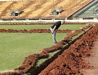 Gramado do Douradão ganha moderno sistema de irrigação