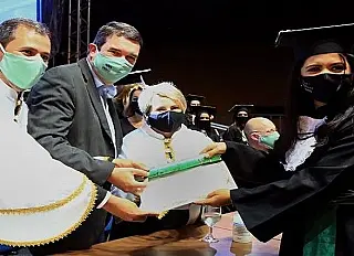 Uems forma a primeira turma do curso de Medicina na Capital
