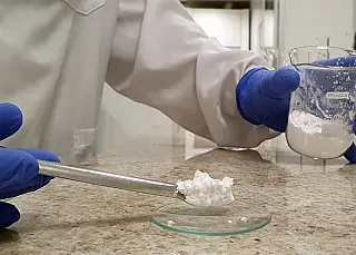 Laboratório desenvolve álcool em gel a partir da fécula da mandioca
