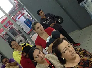 Bradesco não respeita fila de atendimento a cliente prioritário em Dourados