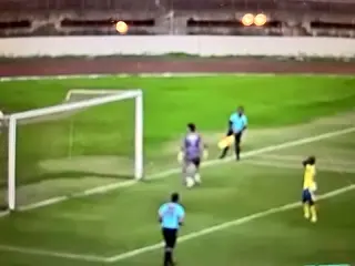 DAC ganha na volta, mas cai nos pênaltis