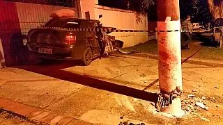 Pedreiro perde a vida após colidir veículo em poste na Rua Monte Alegre