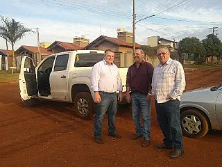 Braz Melo comemora início dos serviços de limpeza no Jardim Vitória