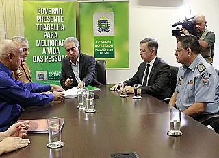 Reinaldo acerta detalhes de novos concursos para a PM e Corpo de Bombeiros