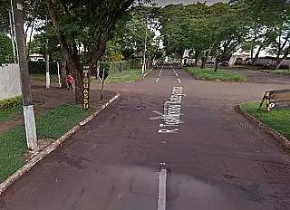 Motociclista morre ao bater com moto em caminhonete na entrada do Portal