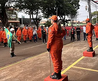 Tenente coronel Karolyne assume Bombeiros
