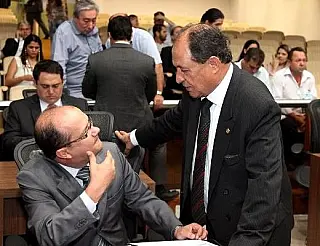 Barbosinha e Zé Teixeira intercedem com Reinaldo por recursos para Saúde em Dourados