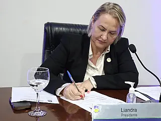 Câmara de Dourados realiza sessão solene esta noite