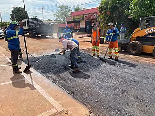 Operação Tapa Buracos avança pelos bairros