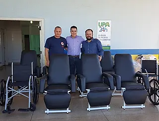 UPA e Hospital da Vida ganham novas poltronas e cadeiras de rodas