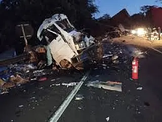 Identificado casal que morreu em acidente com duas carretas e um caminhão na BR-163