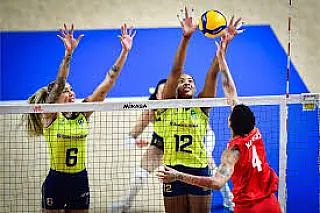 Vôlei feminino estreia com vitória tranquila em Paris