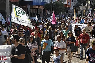 Centrais sindicais de Dourados protestam contra reformas de Temer