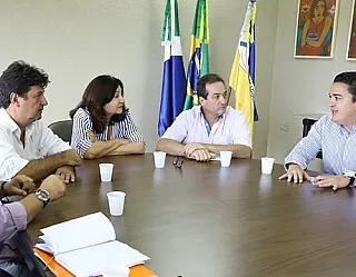 Emendas de Mandetta e Geraldo garantem asfalto em três bairros de Dourados