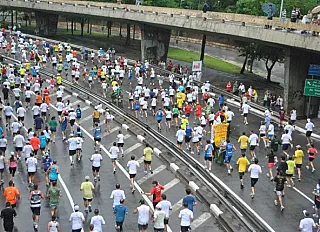 Com previsão de 30 mil competidores, São Silvestre começa a distribuir chips