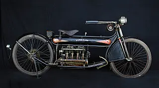Quase meio milhão de dólares, foi o preço pago por uma moto centenária nos Estados Unidos