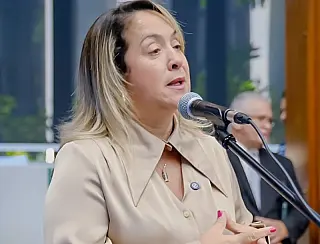 Lia pede socorro por famílias da Itamarati