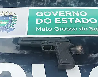 Homem rende mulher com arma de brinquedo e depois a estupra