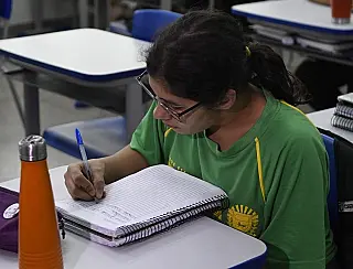 Sicredi prorroga inscrições de concurso de redação