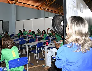 Lia pede adequações no CSU para atender alunos
