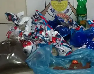 Homem é preso após furtar produtos de escola na madrugada