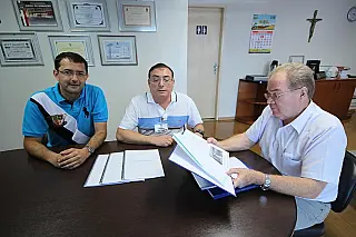 Câmara recebe estudo sobre História de Dourados