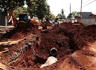 Ponto de alagamento próximo da Guaicurus recebe intervenção ousada