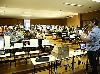 Poda de árvore exige critérios e obediência à lei, adverte Imam