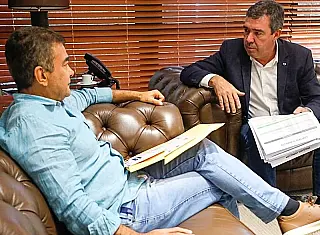 Riedel garante mais recursos para Dourados